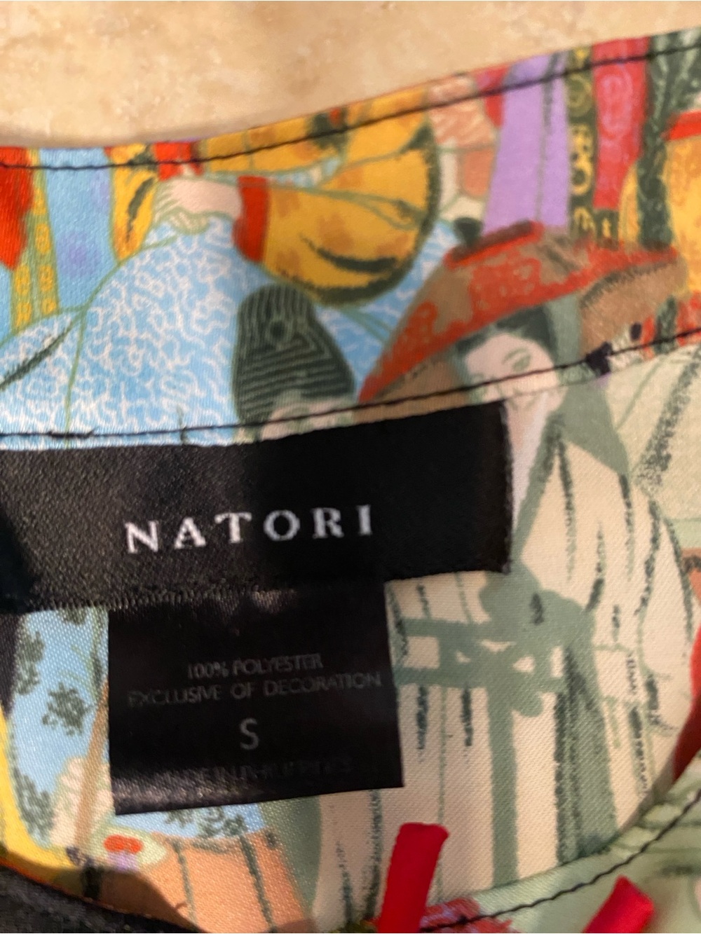 Natori Multicolor Printed Long Robe with Figure Motif - Picture 3 of 12